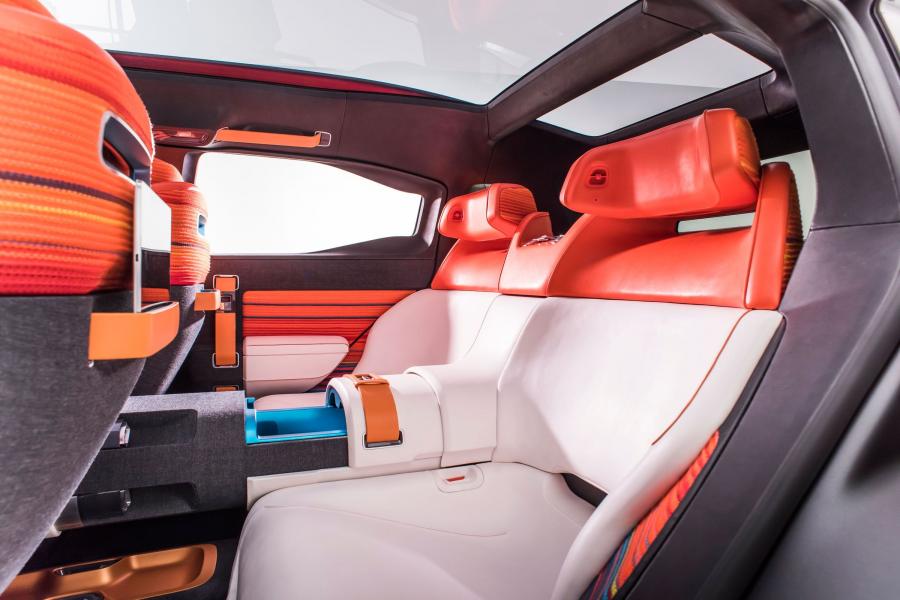  Citroen AirCross Concept 2015 года  (фото 13 из 16)